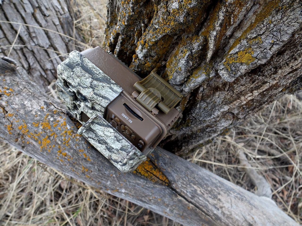 Browning Recon Force BTC-7FHD Trail Camera Door Latch